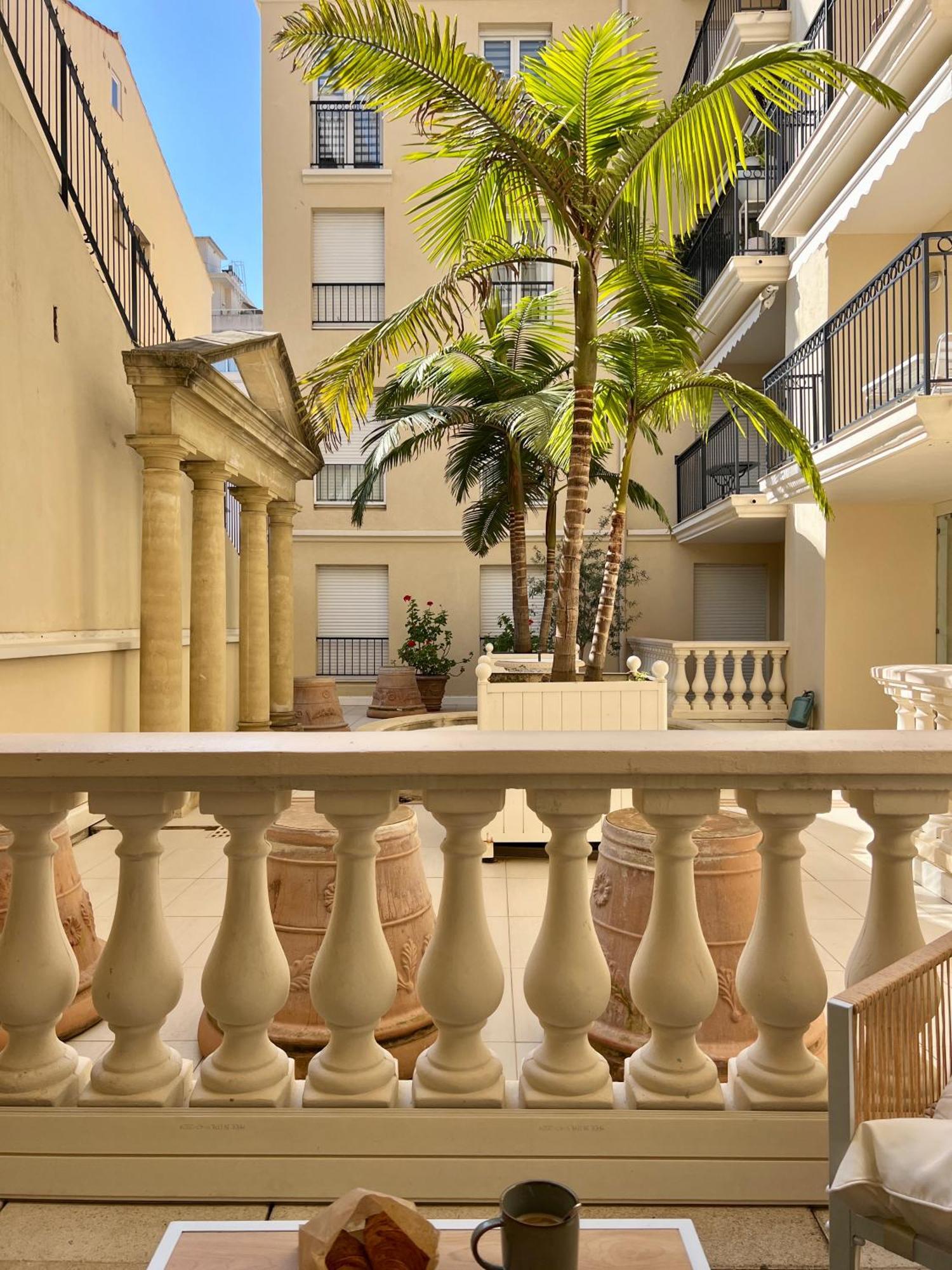 Sunny Palazzio T3 Old Port, Beaches, Congress Appartement